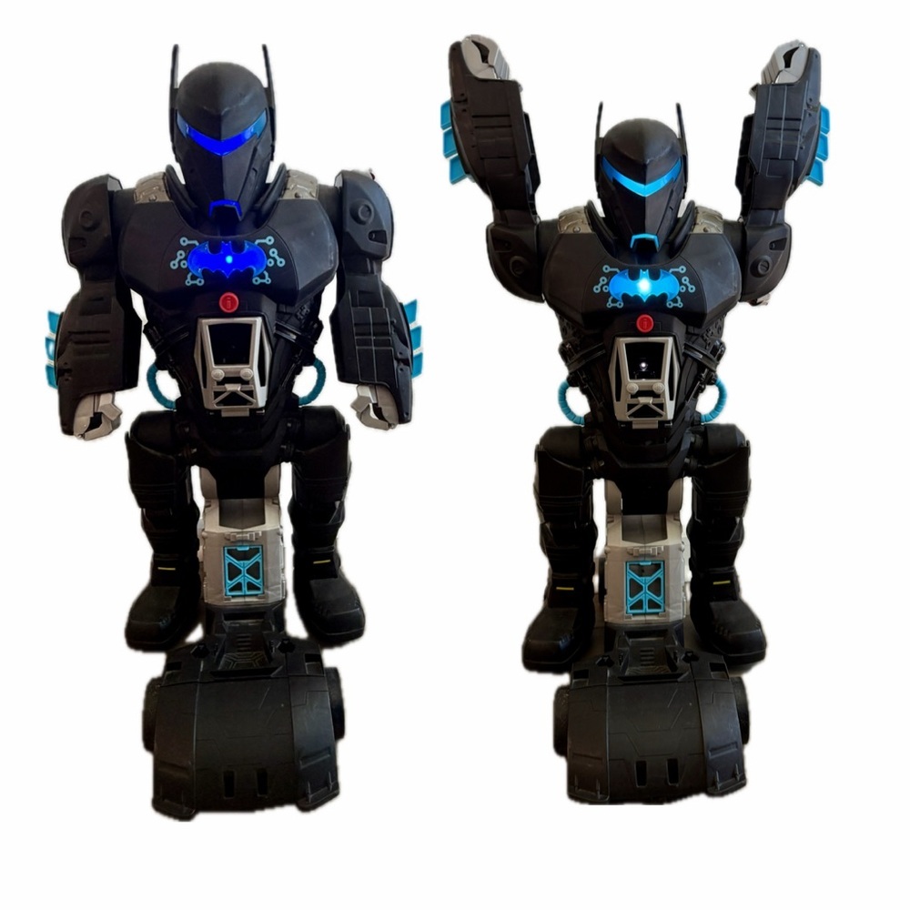 Imaginext DC Robot Talks Lights on Super Friends Sz 2’’Foot Lights Collectible